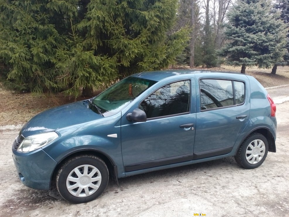 Renault Sandero 2011 салон