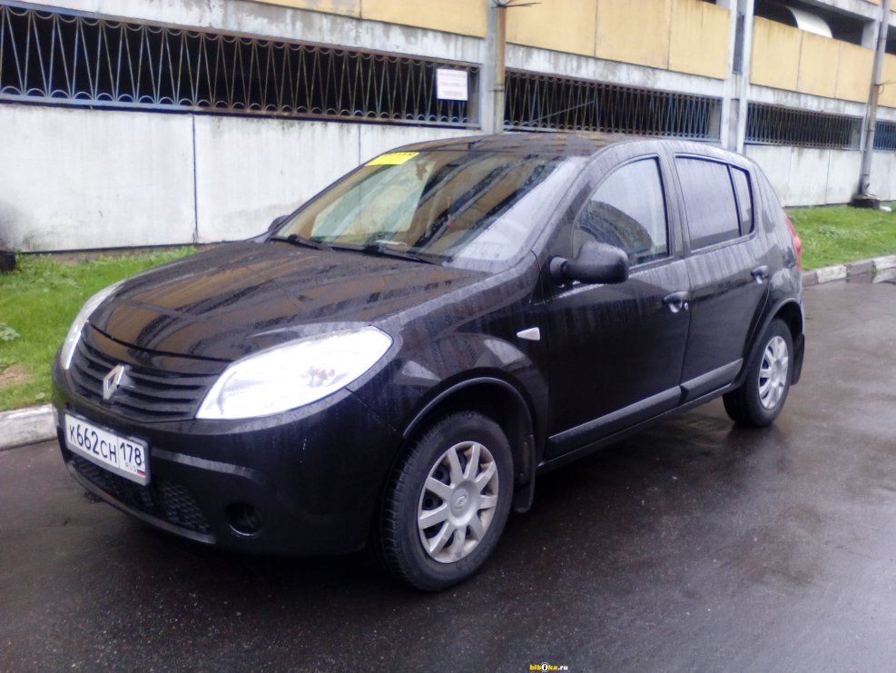 Renault Sandero 1 поколение