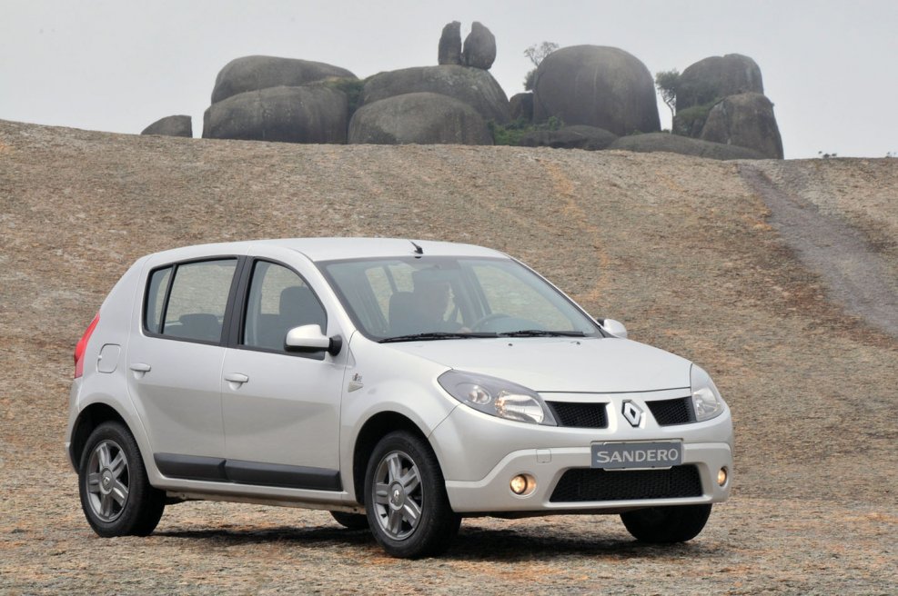 Renault Sandero 1
