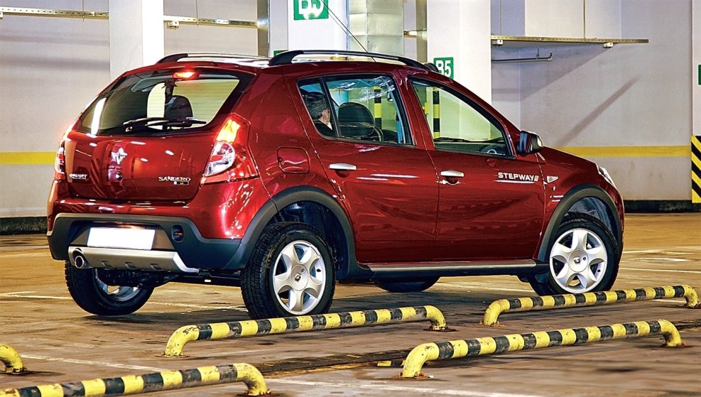 Renault Sandero 2012 бежевый