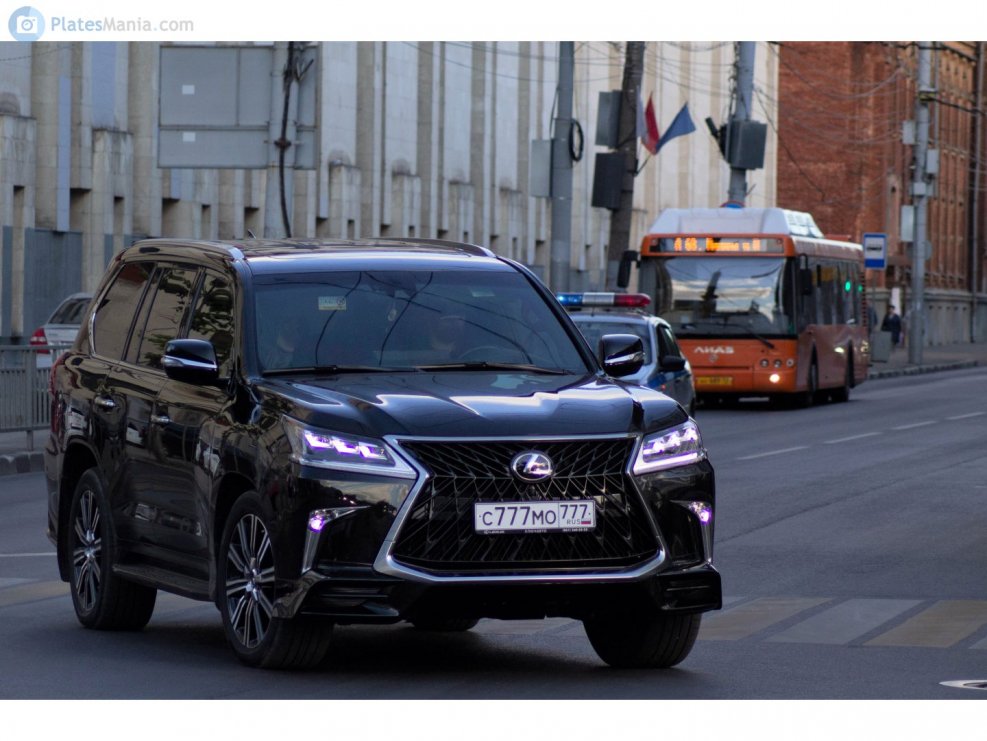 Lexus 570