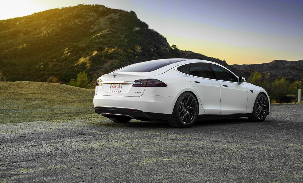 Tesla model s White 2021