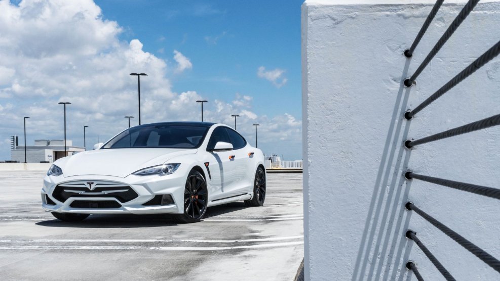 Тесла model 3 s белая
