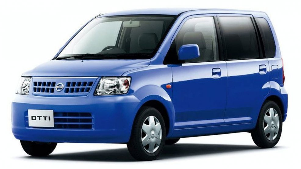 Nissan Serena 2013