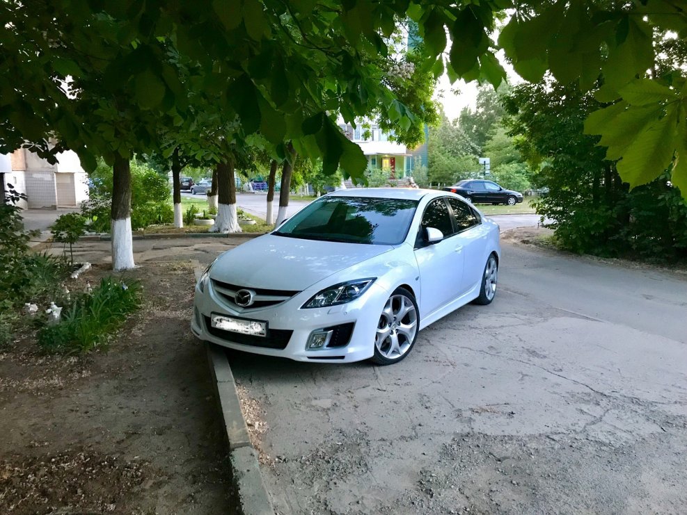 Темно серебристый Мазда 6gg драйв 2