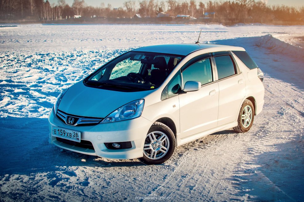 Honda Fit Shuttle drive2