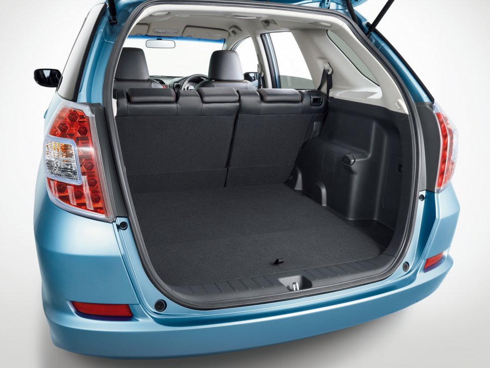 Honda Shuttle 2015 багажник