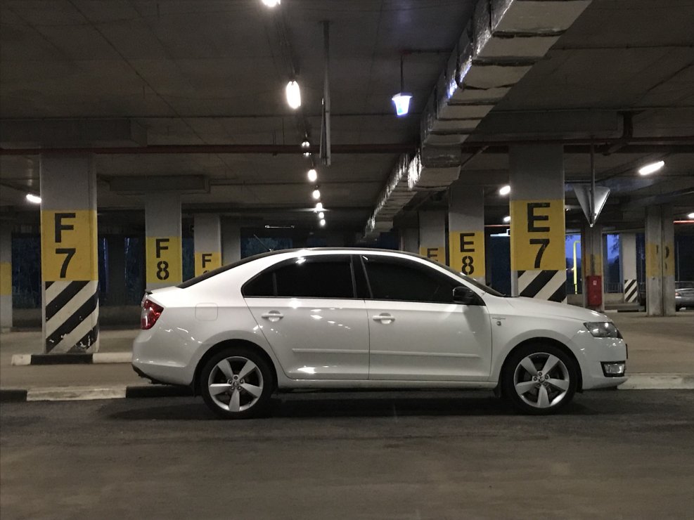 Skoda Rapid r17