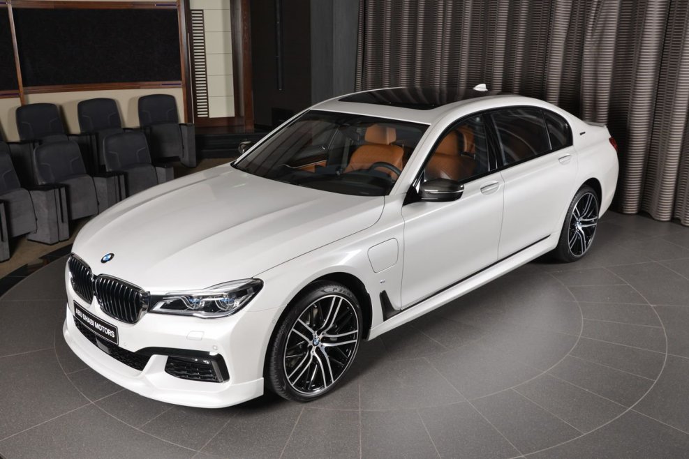 BMW m7 2017 белый
