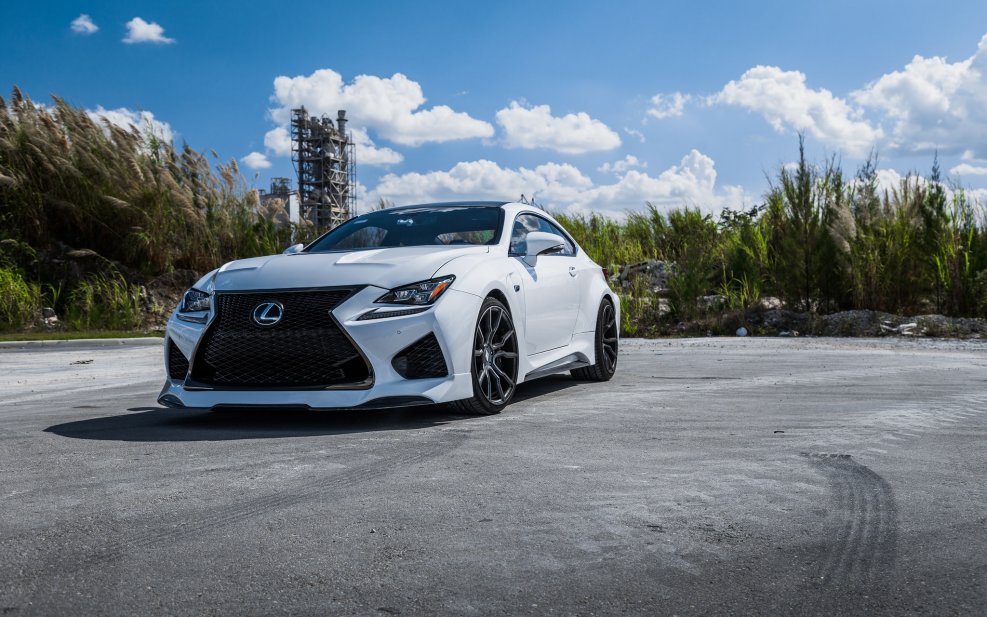 Lexus Sport White