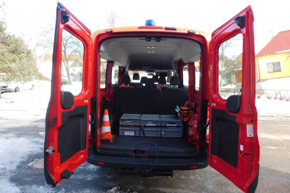 Ford Transit 8+1