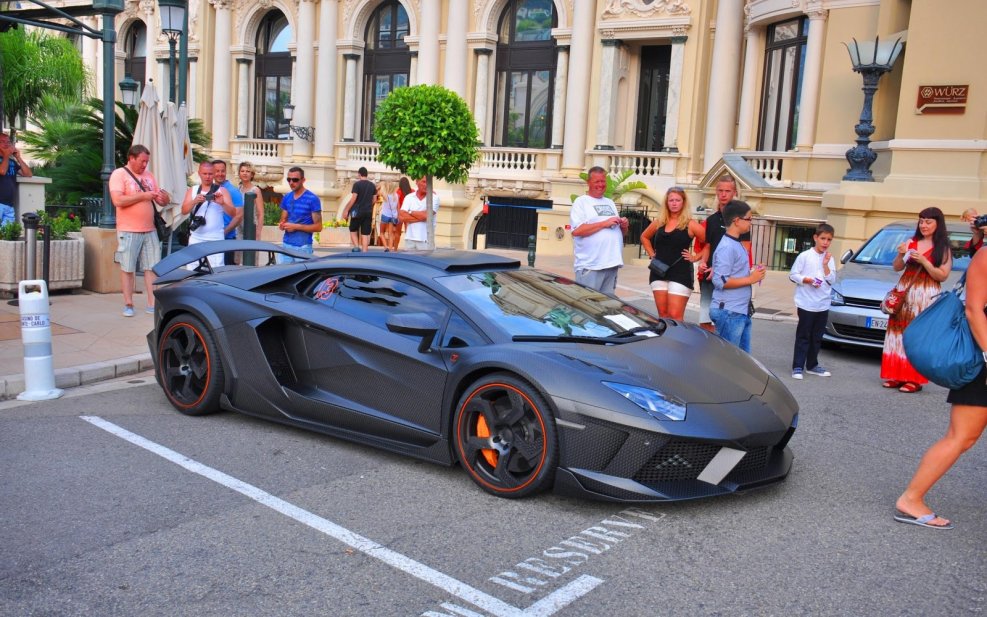 Lamborghini Aventador LP 1600