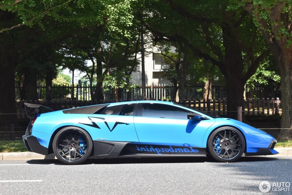 Lamborghini Aventador lp1600-4