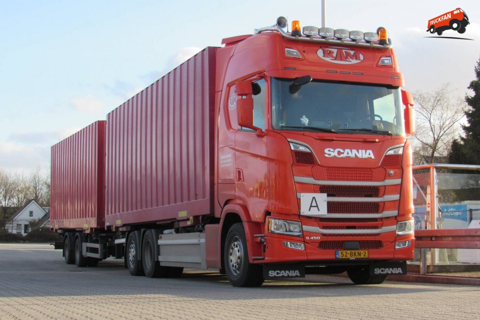 Scania s450 belorusneft