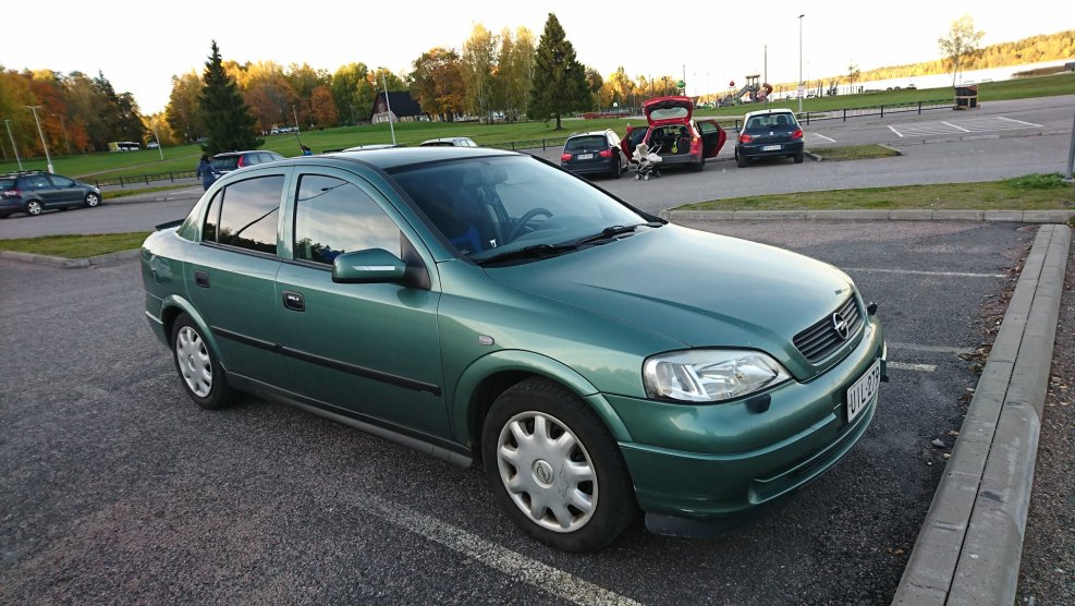 Опель Астра g 2000 года