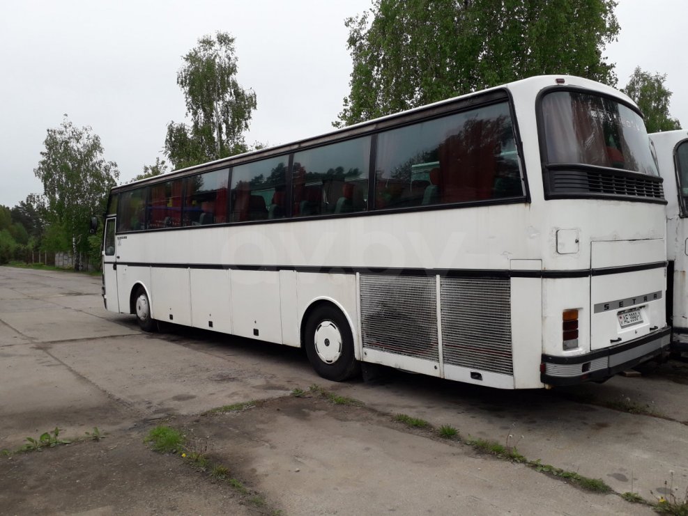 Автобус сетра семей