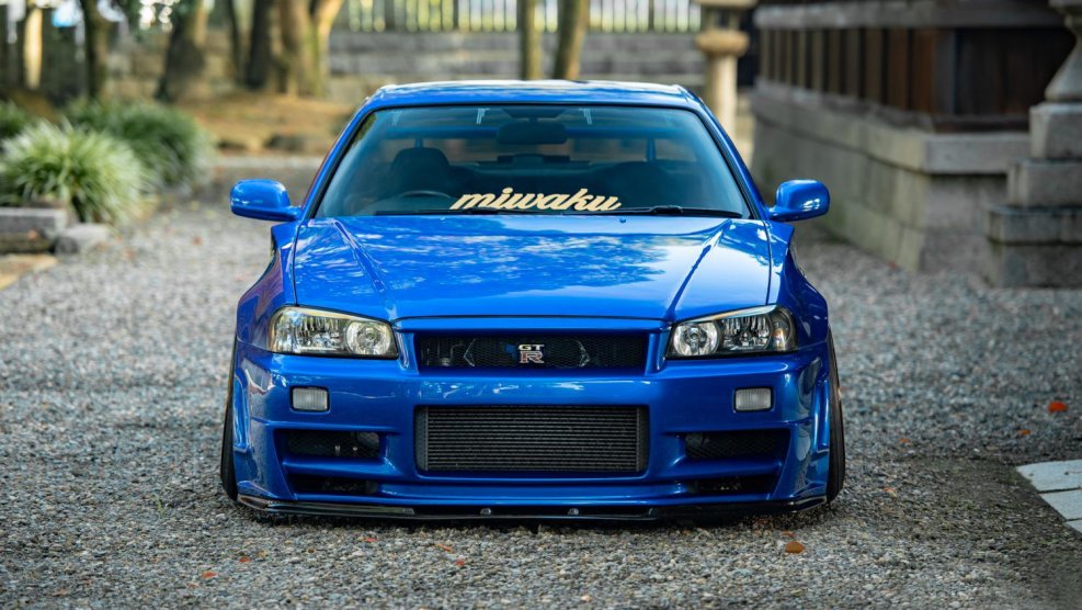 Nissan Skyline GTR r34 Black