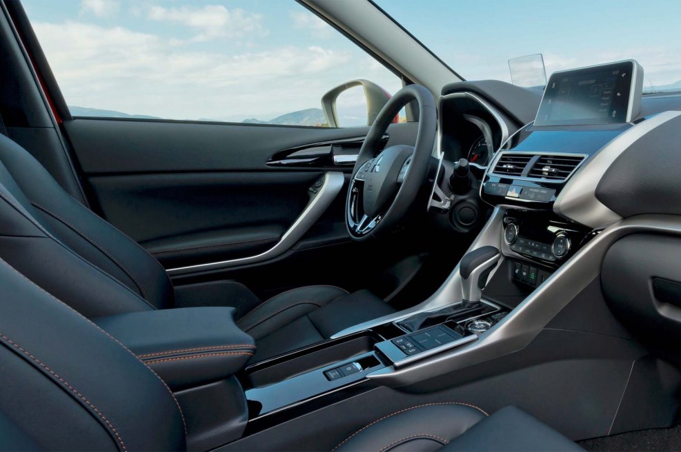 Mitsubishi Eclipse Cross салон
