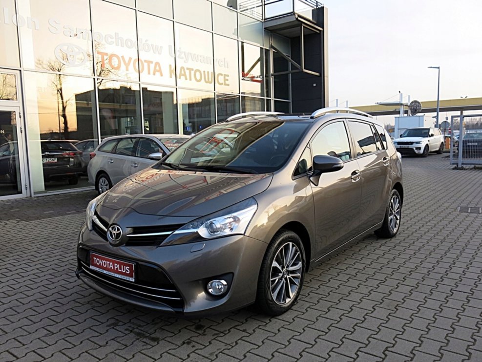 Toyota Camry Prestige Safety 2.5