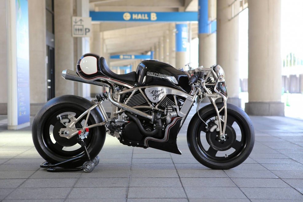 Мотоцикл Triumph Street Triple 675