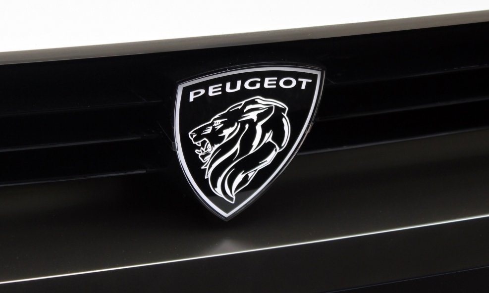 Наклейка авто Peugeot