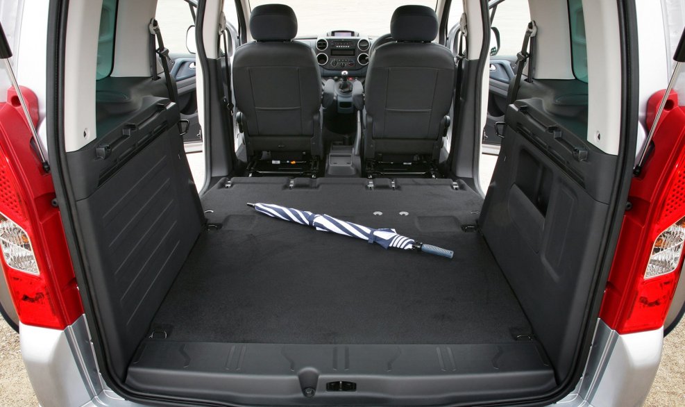 Peugeot partner, 2010 багажник