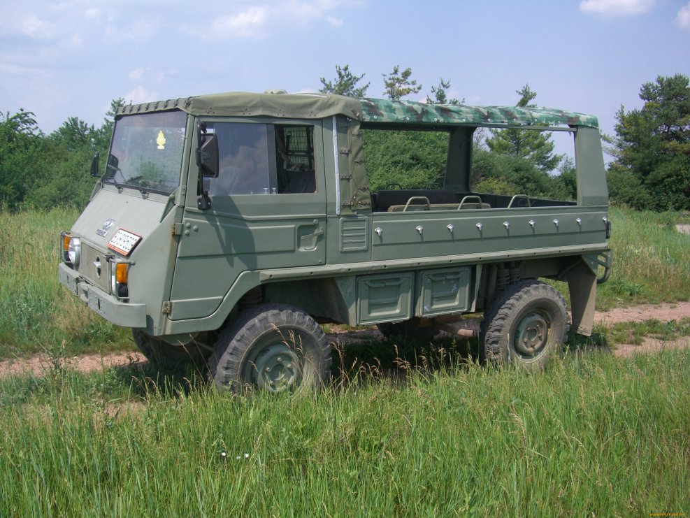 Pinzgauer Puch армейский автомобиль