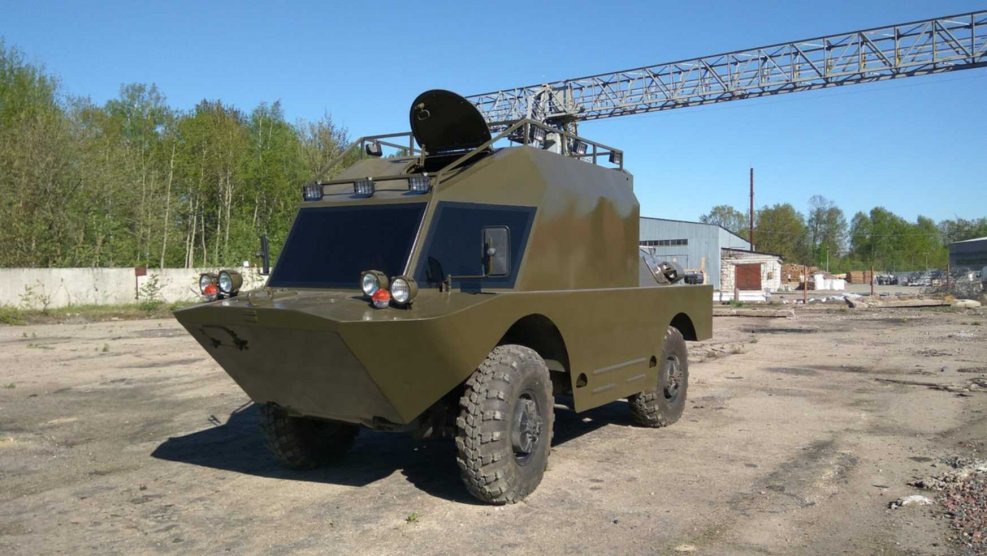 БРДМ-2 прожектор