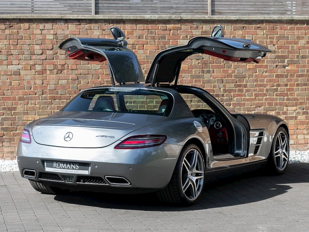 Mercedes SLS AMG