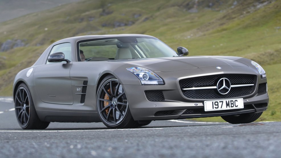 Мерседес-Бенц SLS AMG
