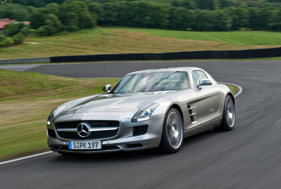 Mercedes SLS AMG