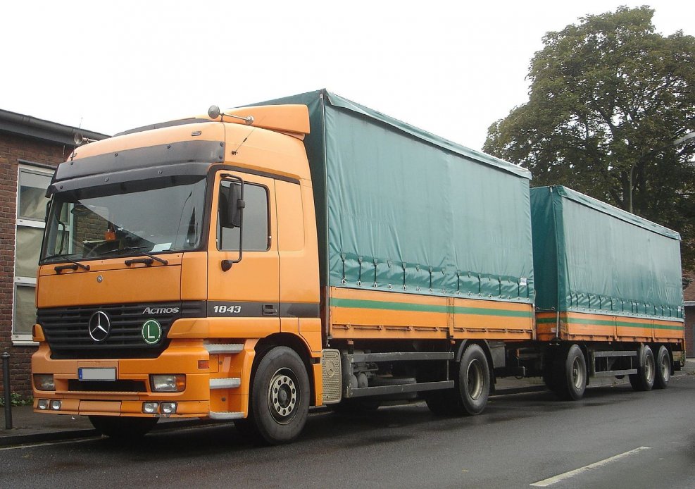 Mercedes Benz Actros 1843
