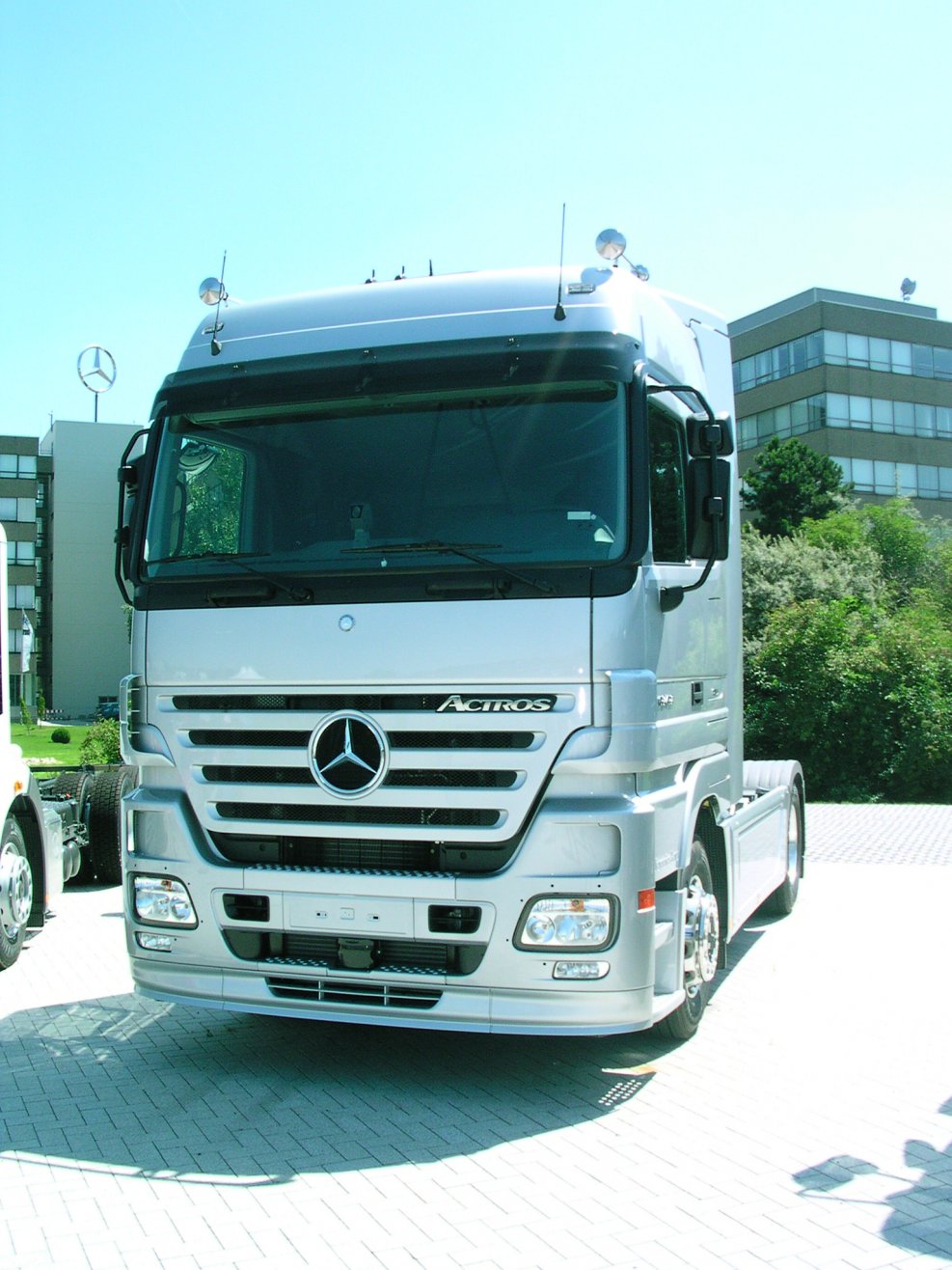 Mercedes-Benz Actros 2