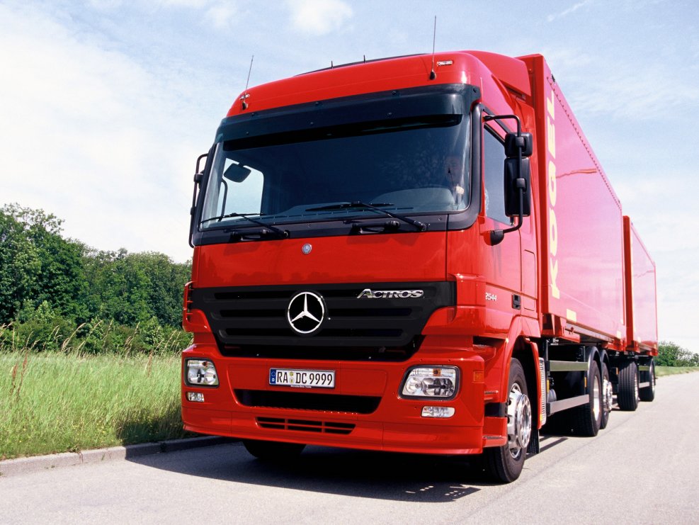 Mercedes-Benz Actros 2544