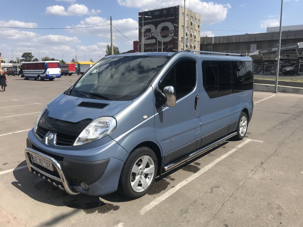 Рено трафик пассажирский