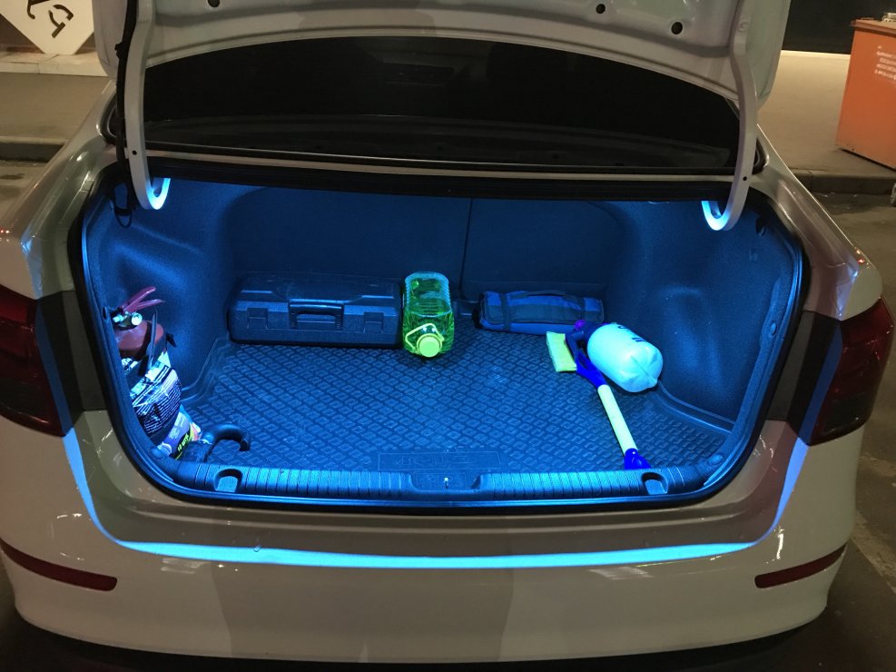 Kia Rio 4 подсветка багажника