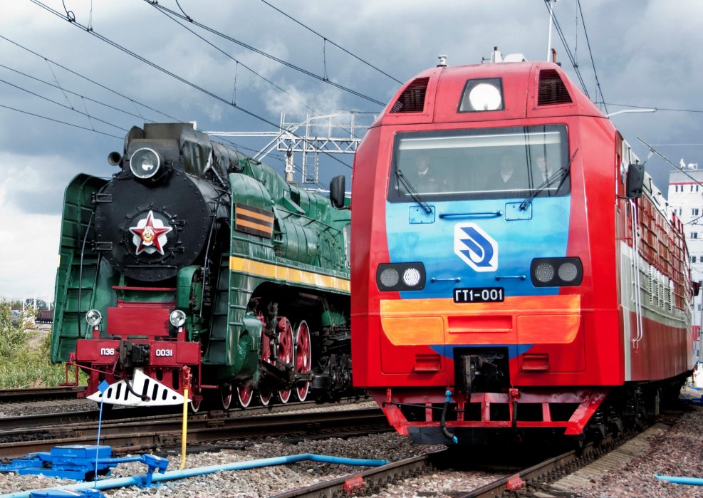 Локомотив-паровоз,тепловоз ,электровоз