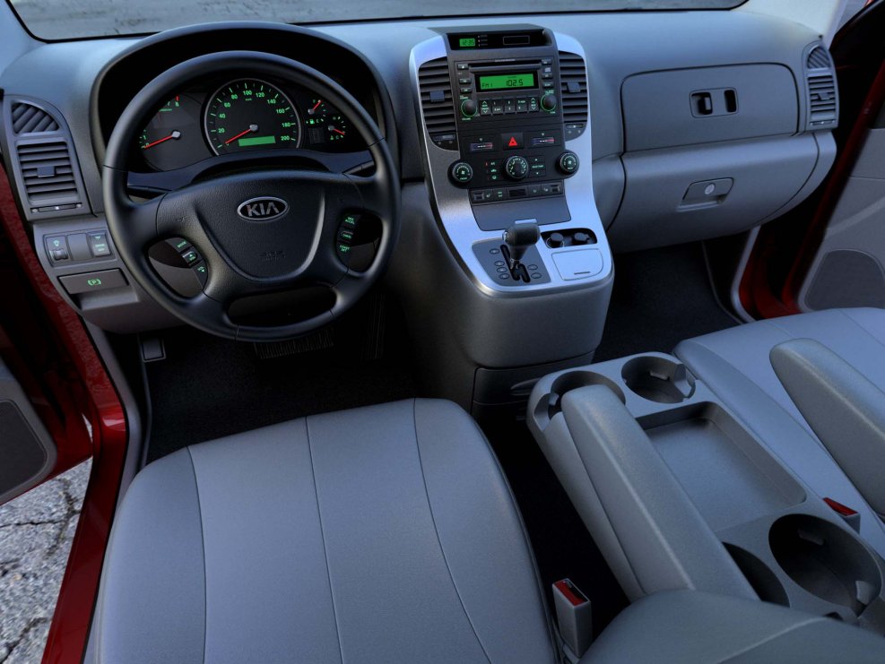 Kia Carnival 2005 интерьер