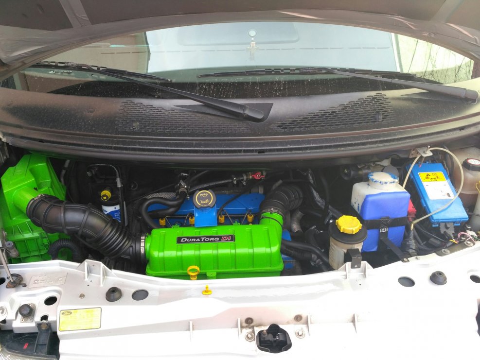 Ford Transit 2.2 под капотом