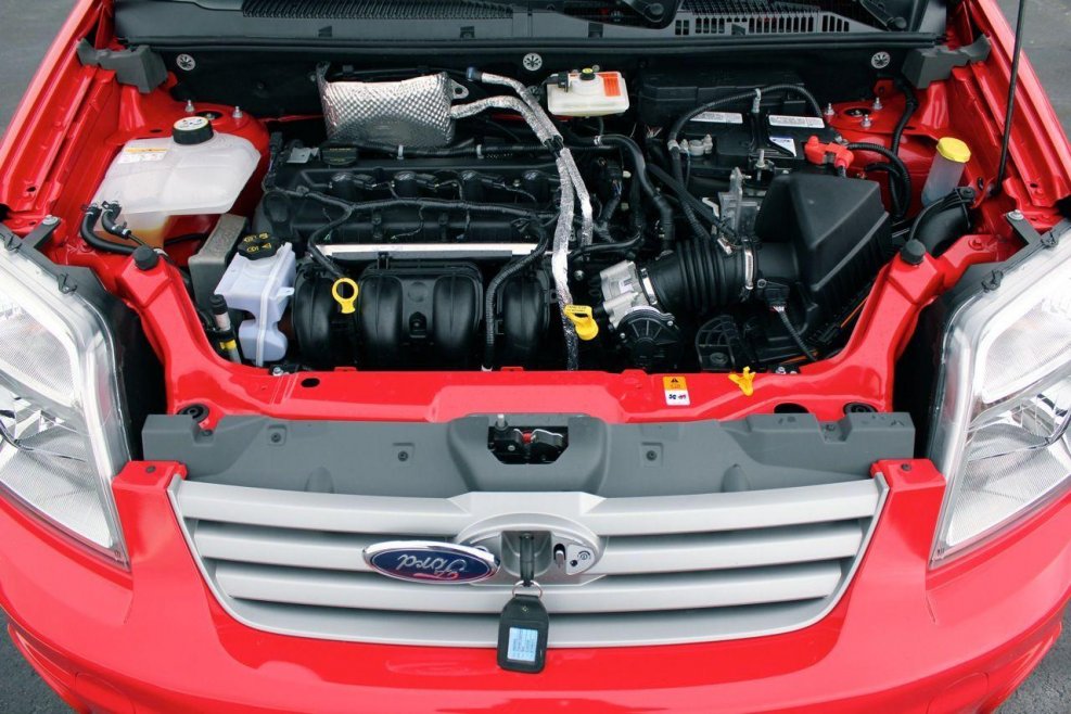 Ford Transit connect 2014 под капотом