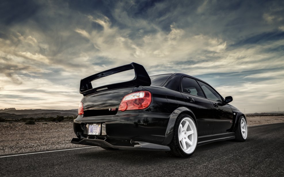 Subaru Impreza WRX STI черная