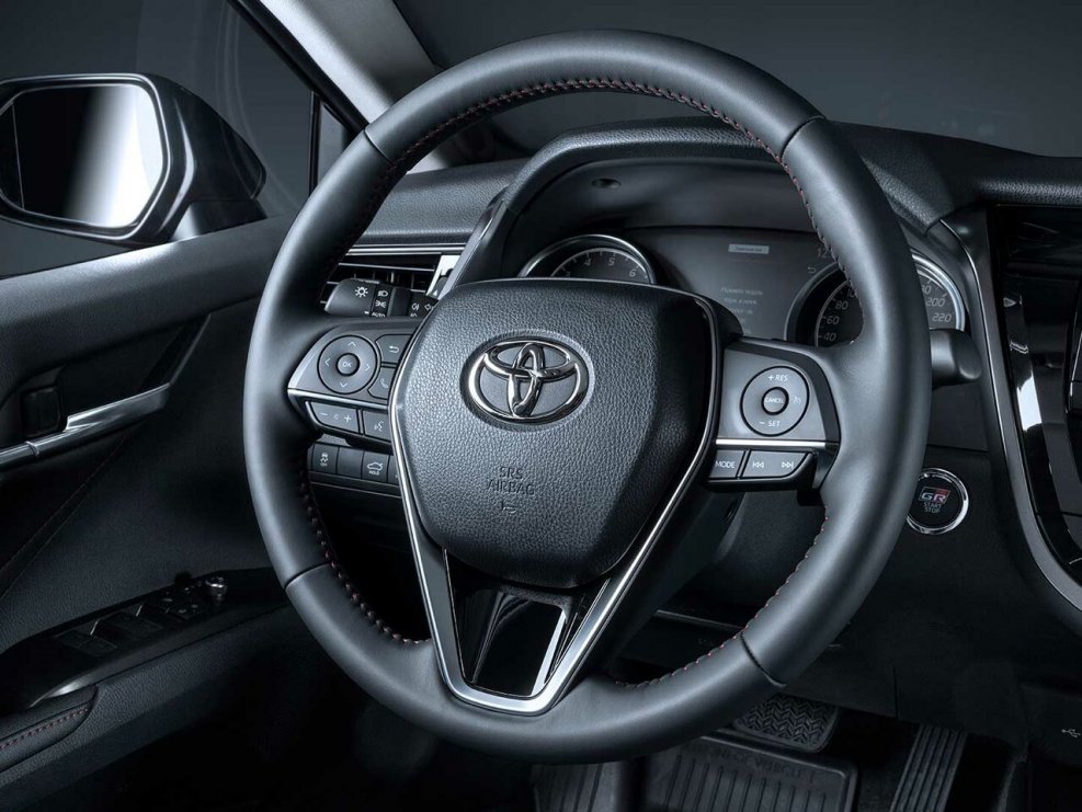 Toyota Camry AWD 2020