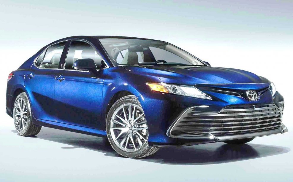 Toyota Camry xv70 2021