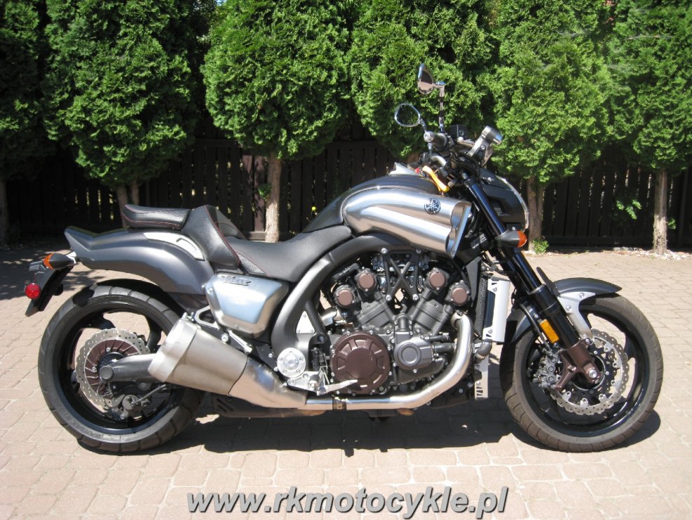 Yamaha v-Max 1700