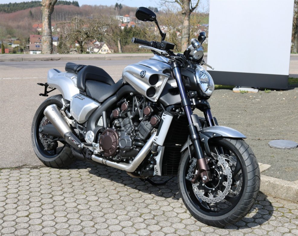 Yamaha v-Max 1700 черный