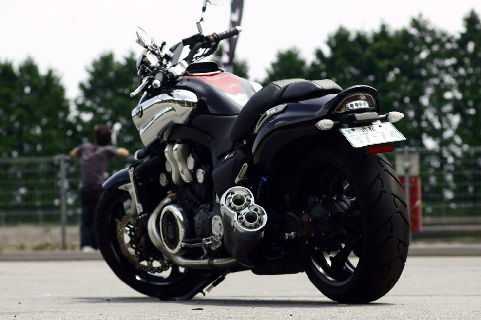 V Max Yamaha 1700 Рестайлинг