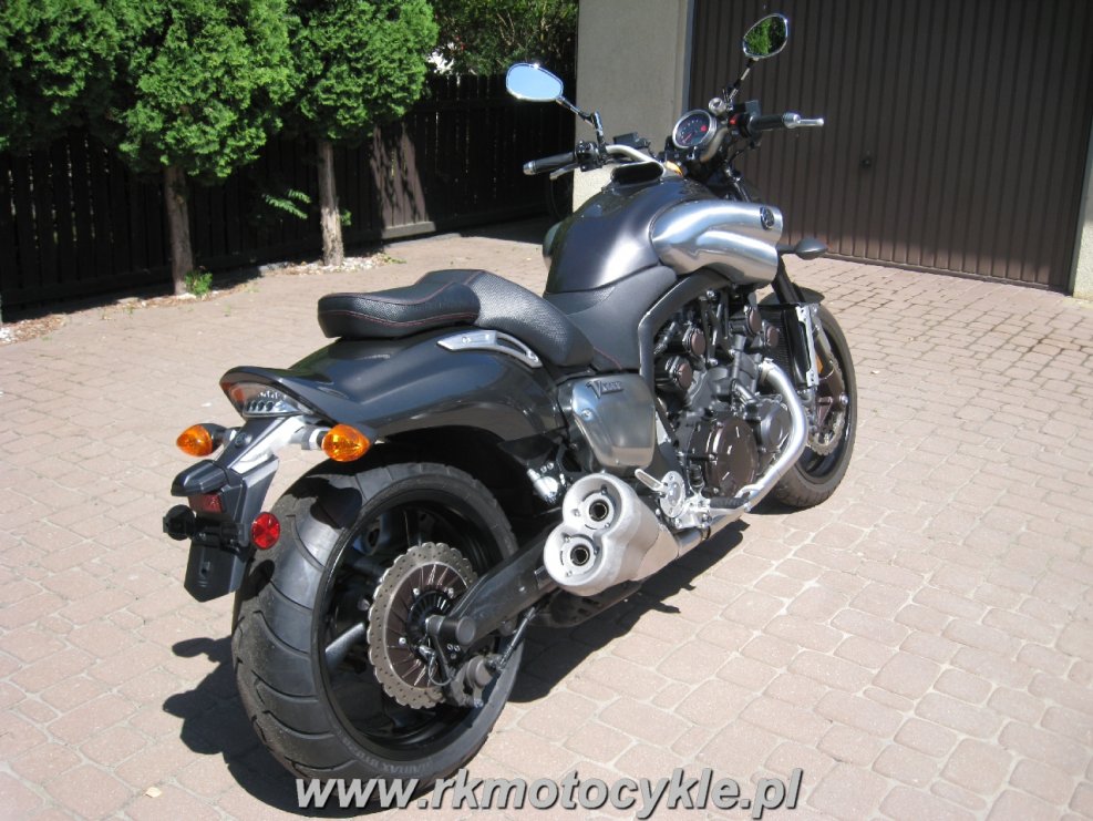 Yamaha v-Max 2013