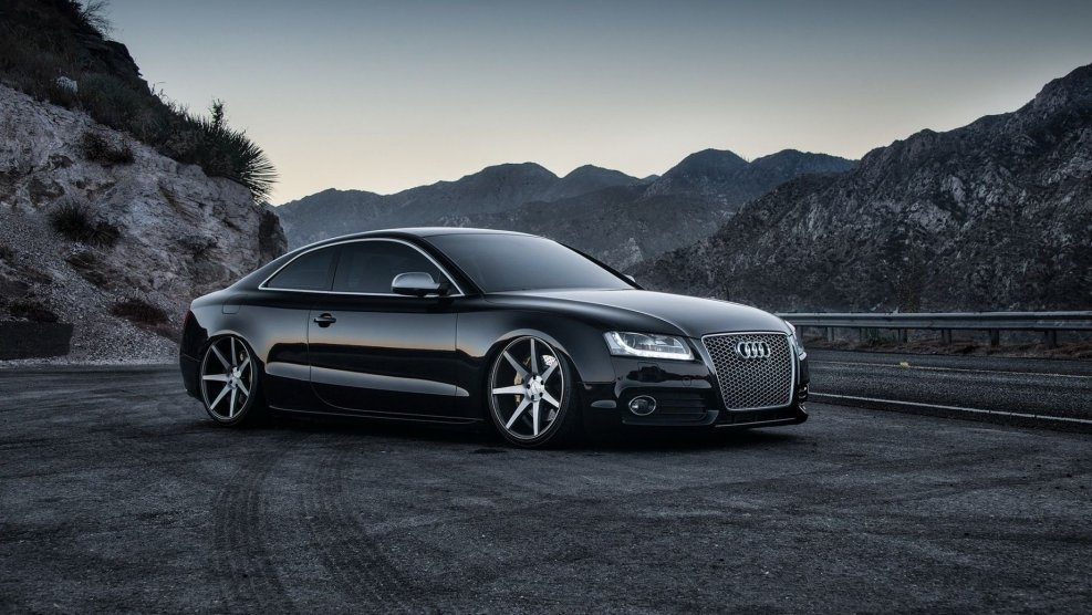 Audi rs5 черная