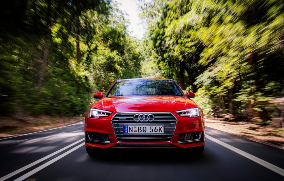 Audi a4 Korallenorange