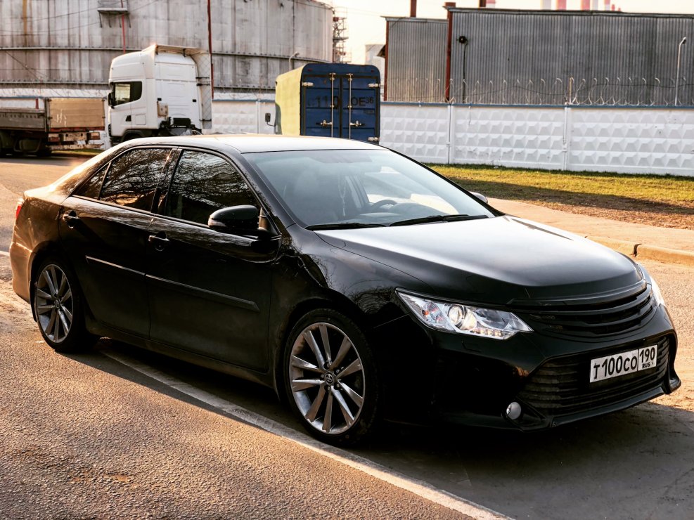 Toyota Camry 3
